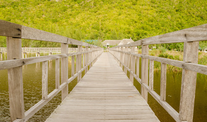 Obraz premium Wooden bridge in synset time at Sam Roi Yot National Park,Thailand