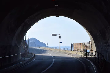 Photo sur Aluminium Tunnel トンネル／山形県庄内地方の道路で、トンネルを撮影した写真です。