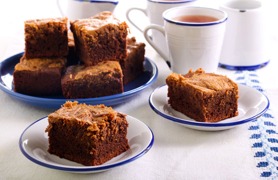 Peanut butter swirl brownies bars