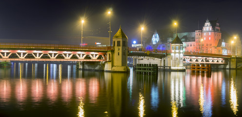 panorama nocnego Szczecina © Mike Mareen