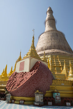Shwemawdaw pagoda in Bago, Myanmar