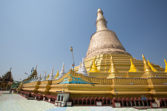Shwemawdaw pagoda in Bago, Myanmar