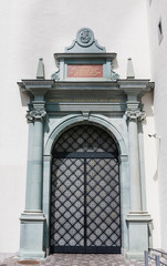 Obraz premium Entrance to the Palace of the Grand Dukes of Lithuania. Vilnius, Lithuania