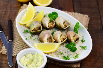 Schnecken mit Kräuterbutter