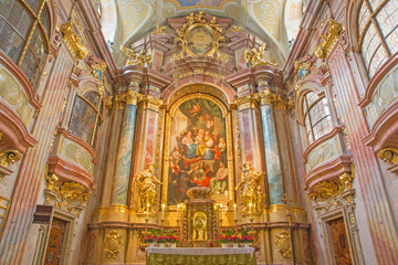 Fototapeta na wymiar Vienna - Main altar of baroque st. Annes church