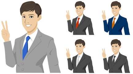 笑顔の男性　ピースサイン　リアル