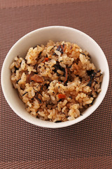 沖縄伝統料理のジューシー 