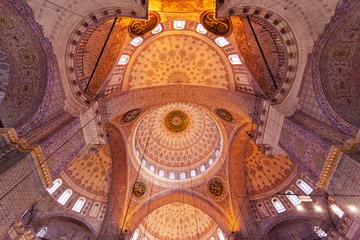 Deurstickers Turkije Beautiful Islamic art in the interior of the New Mosque, Yeni Cami, in Istanbul  