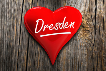 Dresden – rotes Herz mit Inschrift