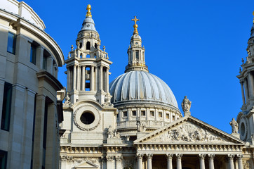 Fototapeta na wymiar St. Paul's Cathedral church, London, UK..
