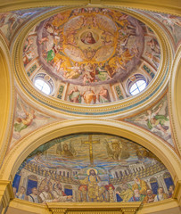 Fototapeta na wymiar Rome - Mosaic of Jesus the Teacher and cupola in Santa Pudenziana church