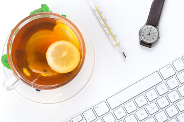 Lemon Tea mit Quecksilber-Thermometer