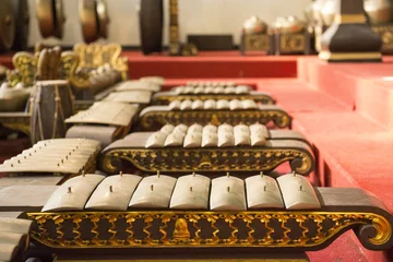 Küchenrückwand glas motiv Sala de música tradicional javanesa, instrumentos musicales de percusión. Surakarta, Java, Indonesia © DiegoCalvi