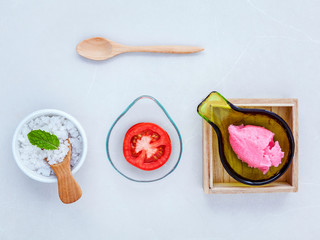 Alternative skin care tomato scrubs ,tomato slice and sea salt s