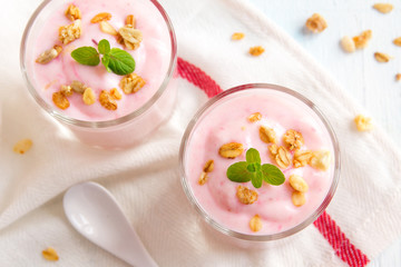 strawberry yogurt with granola