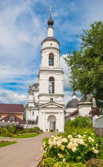 Fototapeta na wymiar Chernoostrovsky St. Nicholas Convent in the old Russian city of Maloyaroslavets in Kaluga Region