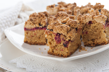 cake with fruit and crumble 