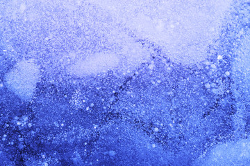 Синий лед кристально ледяной поверхности. Макро крупным планом кристаллов льда.
