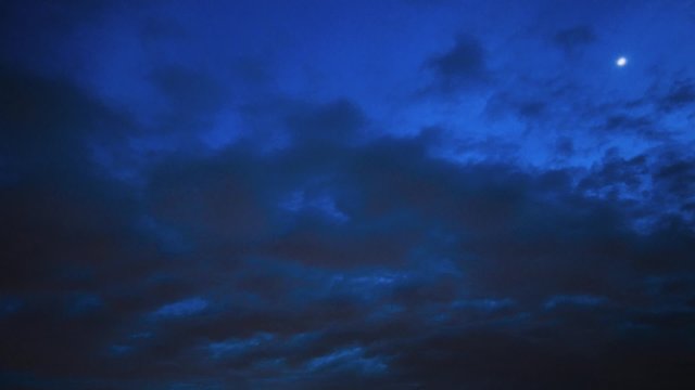 青空と雲（タイムラプス）