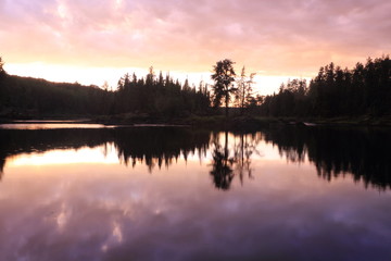 Fototapeta na wymiar Lake at sunrise
