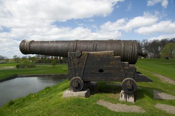 CASTLE OF KALMAR, SWEDEN - MAY 8, 2015: Kalmar Slott (Castle) in Kalmar, Sweden, May, 2015 © raimund14