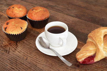 Muffin and coffee.