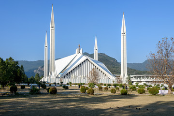 Fototapeta na wymiar Shah Faisal Mosque Islamabad, Pakistan