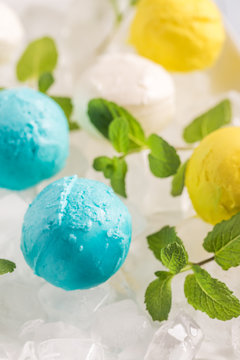 Ice cream balls with mint