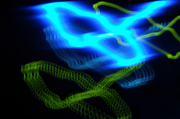 lienas luminosas azules y verdes