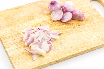 Red onion slices.