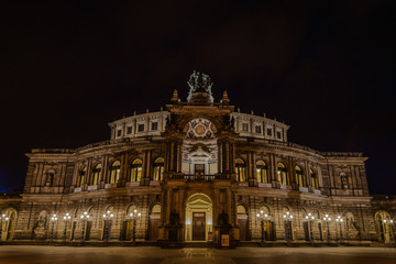Fototapeta premium Semper opera by night
