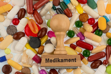 Stempel auf bunten Tabletten