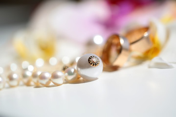 Adorable female pearl bracelet