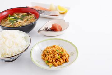 おいしそうな和風朝食