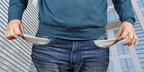 leere Taschen, kein Geld