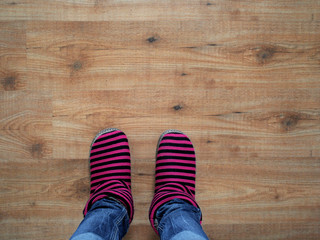 Nächster Schritt, Hausschuhe