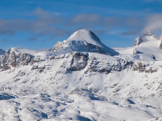 Fototapeta na wymiar Winter landscape in the Alps