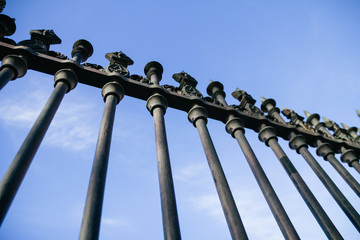Classic gate
