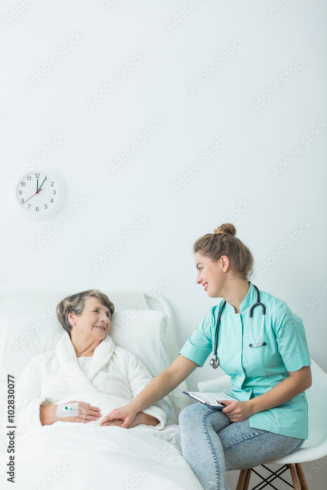 Wall mural Pretty young nurse