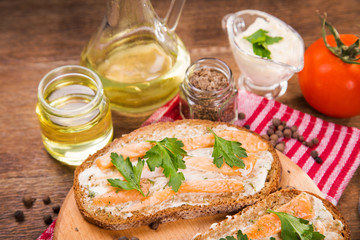 sandwich with red fish