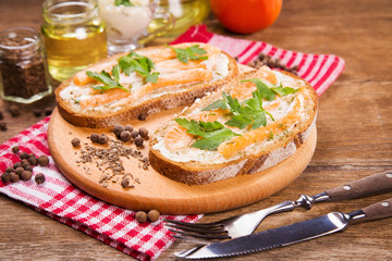 sandwich with red fish