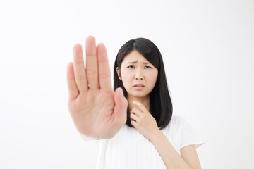 ストップ・若い女性