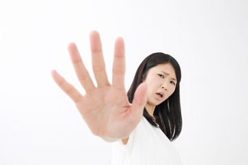 ストップ・若い女性