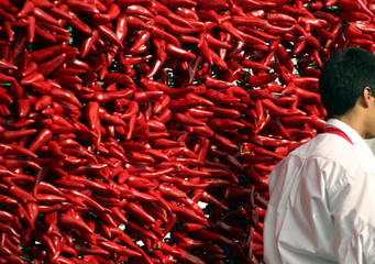 Puesto venta de pimiento rojo en Espelette