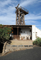 Fototapeta na wymiar Moulin femelle au msée agricole El Patio à Tiagua à Lanzarote