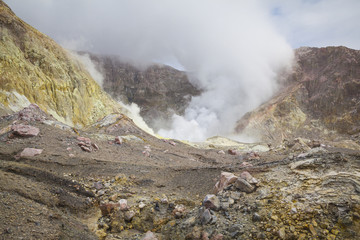 Dampf und Schwefel auf White Island Neuseeland