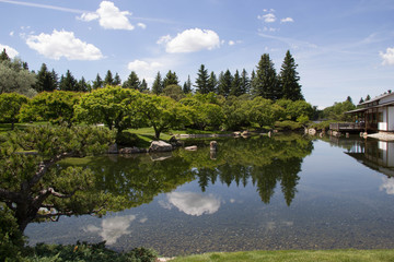Fototapeta na wymiar Lethbridge - Japanese Gardens