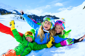 happy family in sölden