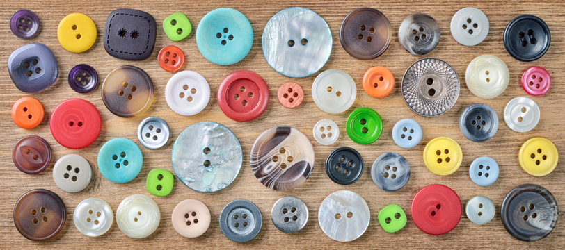 Assorted buttons