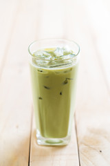 iced matcha latte